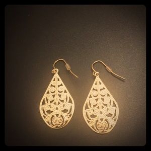 🆕NEW GOLD EARRINGS